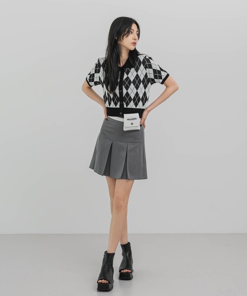 FOLLOWIN（フォロウィン）の「アーガイルチェックニット半袖カーディガン（カーディガン/ボレロ・レディース・ブラック/パープル/グレー/ベージュ/ネイビー・FREE）」の14枚目の写真