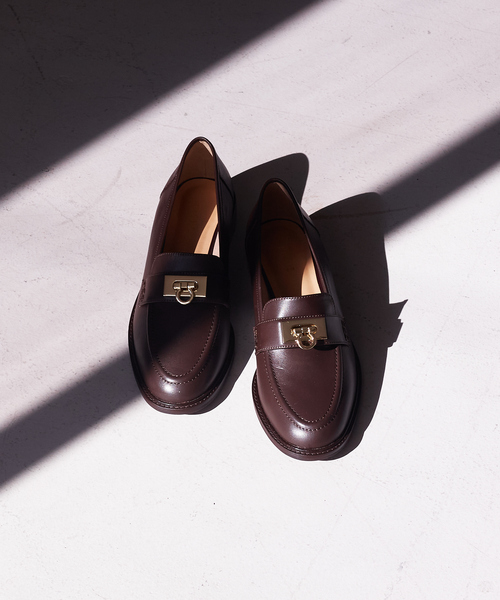 PICHE ABAHOUSE（ピシェ アバハウス）の「厚底ローファー（ローファー・レディース・ブラック/ダークブラウン/グリーン・35/36/37/38/39）」の3枚目の写真