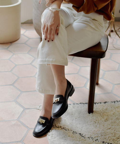 PICHE ABAHOUSE（ピシェ アバハウス）の「厚底ローファー（ローファー・レディース・ブラック/ダークブラウン/グリーン・35/36/37/38/39）」の16枚目の写真