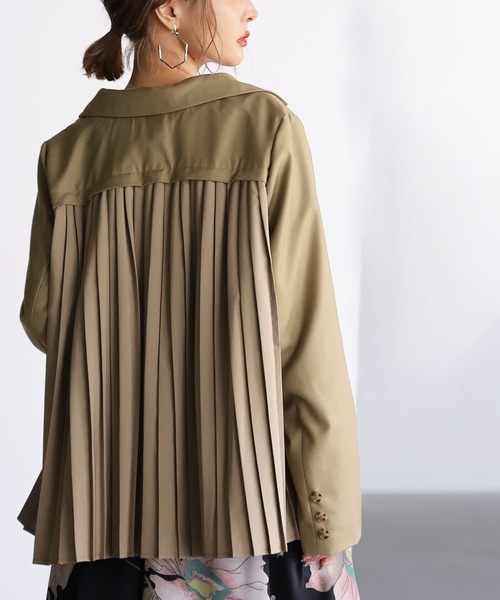 n'OrLABEL（ノアールレーベル）の「『バックプリーツジャケット』（テーラードジャケット・レディース・ピンク/ベージュ/ブラック・2/1）」の5枚目の写真