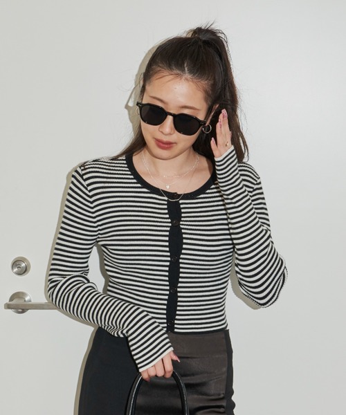 SHAGGIE（シャギー）の「マルチボーダーニットカーディガン（カーディガン/ボレロ・レディース・ブラック/グリーン/マスタード・FREE）」の2枚目の写真