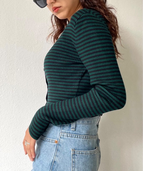 SHAGGIE（シャギー）の「マルチボーダーニットカーディガン（カーディガン/ボレロ・レディース・ブラック/グリーン/マスタード・FREE）」の11枚目の写真