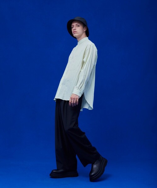 UNITED TOKYO(ユナイテッドトウキョウ)の「キャッチワッシャーバンドカラーシャツ(シャツ/ブラウス・メンズ・ブラック/カーキ/ライム/アイボリー・1/2)」の15枚目の写真