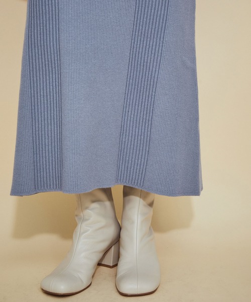 MADEMOISELLE ROPE'(マドモアゼル ロペ)の「パフスリーブウエストシェイプニットワンピース(ワンピース・レディース・オフホワイト/ブルー系その他4・38)」の3枚目の写真