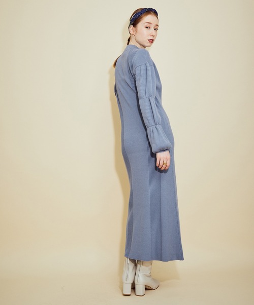 MADEMOISELLE ROPE'(マドモアゼル ロペ)の「パフスリーブウエストシェイプニットワンピース(ワンピース・レディース・オフホワイト/ブルー系その他4・38)」の20枚目の写真