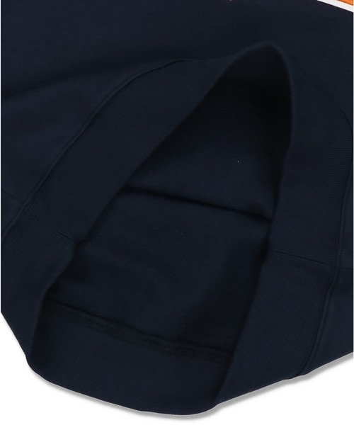 SPINNS（スピンズ）の「【ゆったりシルエット】裏起毛 刺繍ロゴスウェット（スウェット・レディース・ダークパープル/ダークグリーン/ネイビー/オフホワイト・ONESIZE）」の9枚目の写真