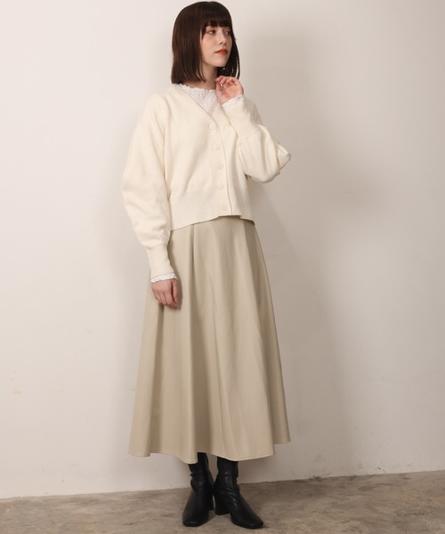 LOUISE ODIER(ルイーズオディール)の「デザインスリーブニットカーディガン(カーディガン/ボレロ・レディース・グレイッシュベージュ/ホワイト/ブラック・MEDIUM)」の13枚目の写真