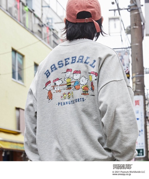 Tom＆Jerry（トムアンドジェリー）の「レトロアメコミ 別注 アソートデザイン オーバーサイズ裏毛プルオーバースウェット（スウェット・メンズ・ホワイト系1/ホワイト系2/ホワイト系3/ホワイト系4/ホワイト系5/ホワイト系6/ライトグレー系1/ライトグレー系2/ライトグレー系3/ライトグレー系4/ライトグレー系5/グレー系3/グレー系4/グレー系5/グレー系6/グリーン系1/グリーン系2/グリーン系6・M/L）」の9枚目の写真