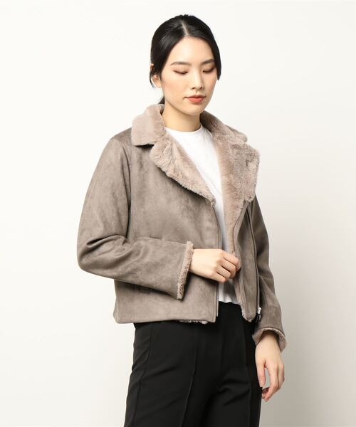 Rewde(ルゥデ)の「フェイクムートンジャケット(1R24-09027)(その他アウター・レディース・ベージュ/モカ・S/L/M)」の2枚目の写真