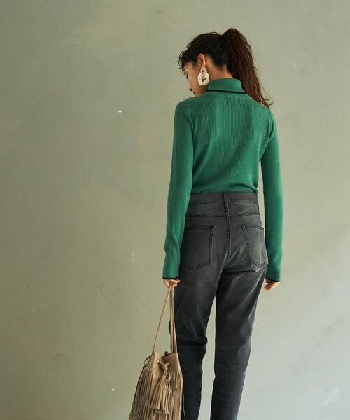 coen(コーエン)の「ハシカラーリブタートル(WEB限定カラー)(ニット/セーター・レディース・ダークグリーン/ダークグレー/ケリー/イエロー/ブラック/オフホワイト/ベージュ・M/L)」の8枚目の写真