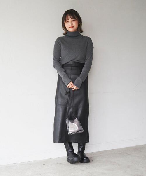 coen(コーエン)の「ハシカラーリブタートル(WEB限定カラー)(ニット/セーター・レディース・ダークグリーン/ダークグレー/ケリー/イエロー/ブラック/オフホワイト/ベージュ・M/L)」の15枚目の写真