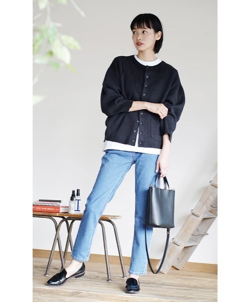 apartment department（アパートメントデパートメント）の「ミラノリブ ポケット付きカーディガン（カーディガン/ボレロ・レディース・グレイッシュベージュ/ブラック・M）」の4枚目の写真