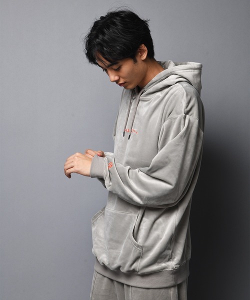 GALLIS ADDICTION（ガリスアディクション）の「GA FUR-VELOR HOODIE/ベロア プルパーカー（パーカー・メンズ・ブラック/グレー・M/L）」の11枚目の写真