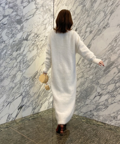 EIMY ISTOIRE(エイミーイストワール)の「アンゴラタートルニットワンピース(ワンピース・レディース・ホワイト/ブラウン/ベージュ/ピンク・FREE)」の18枚目の写真