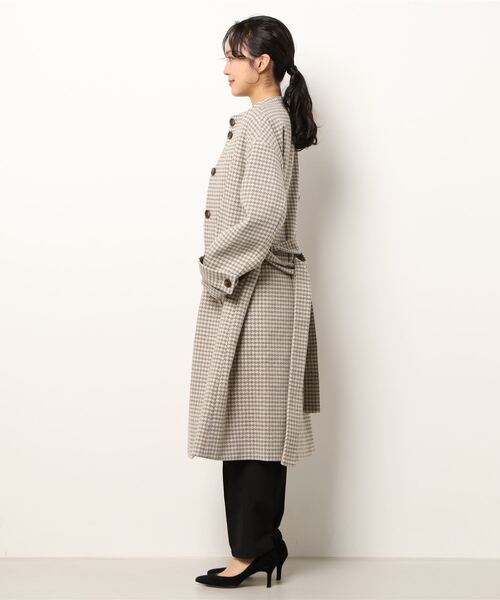 Te chichi（テチチ）の「ウール混カルゼチェックボトルネックコート（その他アウター・レディース・ベージュ/ネイビー・ﾌﾘ-）」の5枚目の写真