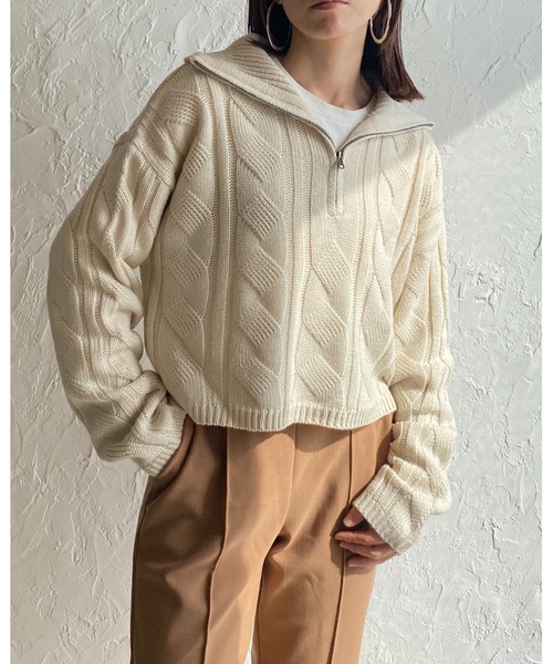 She's Closet（シーズクローゼット）の「ざっくりケーブル編みボリューム袖セーラーカラーショート丈ハーフジップニット（ニット/セーター・レディース・ブラック/グリーン/アイボリー・FREE）」の11枚目の写真
