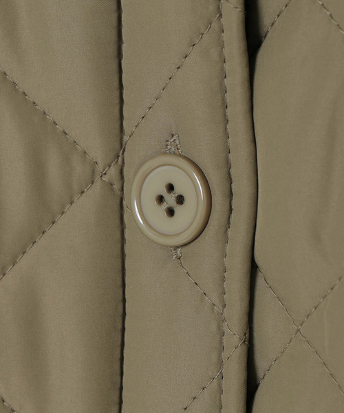 VENCEEXCHANGE(ヴァンスエクスチェンジ)の「【WEB限定】マイクロタフタキルティングロングジャケット(ステンカラーコート・レディース・ブラック/ダークグリーン・M)」の19枚目の写真