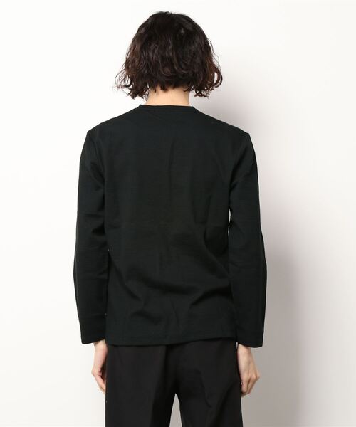 HIDEAWAYS NICOLE（ハイダウェイニコル）の「ナローサッカーストライプ長袖Vネック（Tシャツ/カットソー・メンズ・ホワイト×ブラック/オフホワイト/ブラック・MEDIUM/LARGE/X-LARGE）」の5枚目の写真