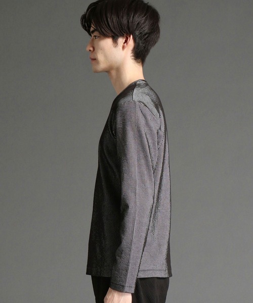 HIDEAWAYS NICOLE（ハイダウェイニコル）の「ナローサッカーストライプ長袖Vネック（Tシャツ/カットソー・メンズ・ホワイト×ブラック/オフホワイト/ブラック・MEDIUM/LARGE/X-LARGE）」の12枚目の写真