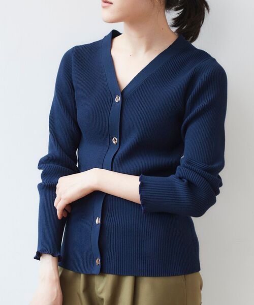 le.coeur blanc(ルクールブラン)の「ハトメ付きリブニットカーディガン(カーディガン/ボレロ・レディース・アイボリー/ホワイト系その他/イエロー/ネイビー・38)」の4枚目の写真