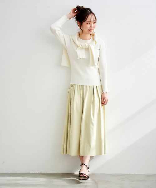 le.coeur blanc(ルクールブラン)の「ハトメ付きリブニットカーディガン(カーディガン/ボレロ・レディース・アイボリー/ホワイト系その他/イエロー/ネイビー・38)」の7枚目の写真