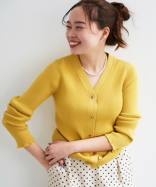 le.coeur blanc(ルクールブラン)の「ハトメ付きリブニットカーディガン(カーディガン/ボレロ・レディース・アイボリー/ホワイト系その他/イエロー/ネイビー・38)」の16枚目の写真