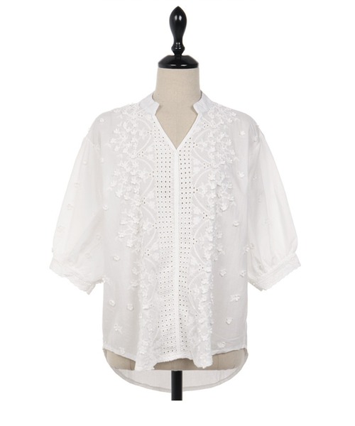 極美品✨【レッドバレンティノ】半袖ブラウス　アイレットレース　花柄　総柄ホワイト ヴァレンティノ RED VALENTINO 花柄 レース 40 ホワイト - メルカリ