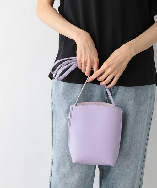 GLOBAL WORK（グローバルワーク）の「スペ軽3ROOMショルダー/267113（ショルダーバッグ・レディース・ライトグレー/ブラック/ベージュ/カーキ/イエロー/オレンジ/オフホワイト/ベージュ系その他3/パープル系その他2・FREE）」の8枚目の写真