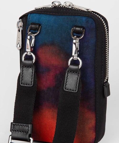 Paul Smith（ポールスミス）の「"Ink Spill" ネックポーチ / 883919 V690（エコバッグ/サブバッグ・メンズ・ブラック系その他・FREE）」の2枚目の写真