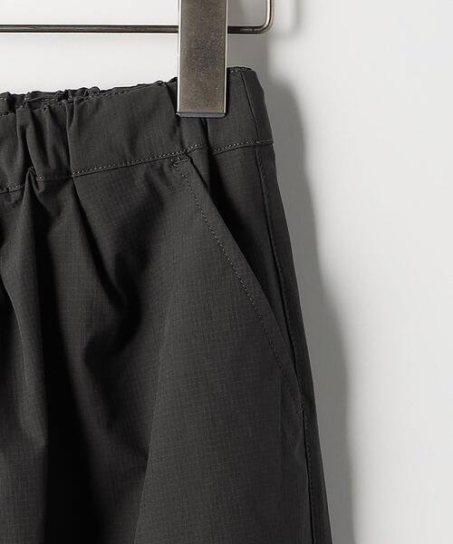 green label relaxing（グリーンレーベルリラクシング）の「TJ リップストップ 裾タックパンツ 140cm-150cm（その他パンツ・キッズ・コバルトブルー/ダークグレー・150cm/140cm）」の6枚目の写真