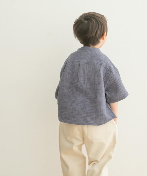 URBAN RESEARCH DOORS(アーバンリサーチドアーズ)の「Wガーゼバンドカラーシャツ(KIDS)(シャツ/ブラウス・キッズ・ベージュ/ブルー・135/105/120)」の16枚目の写真