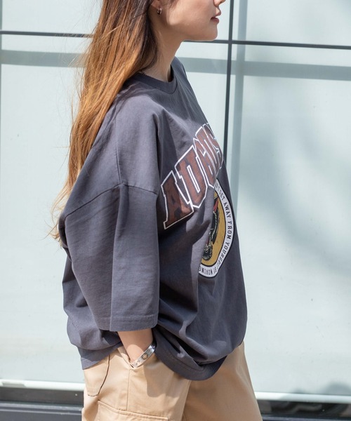 WEGO（ウィゴー）の「WEGO/ヘビーウエイト ピグメントロゴBIGT（Tシャツ/カットソー・メンズ・スミクロ/ブラック系その他/ブルー/カーキ・LARGE/MEDIUM）」の14枚目の写真