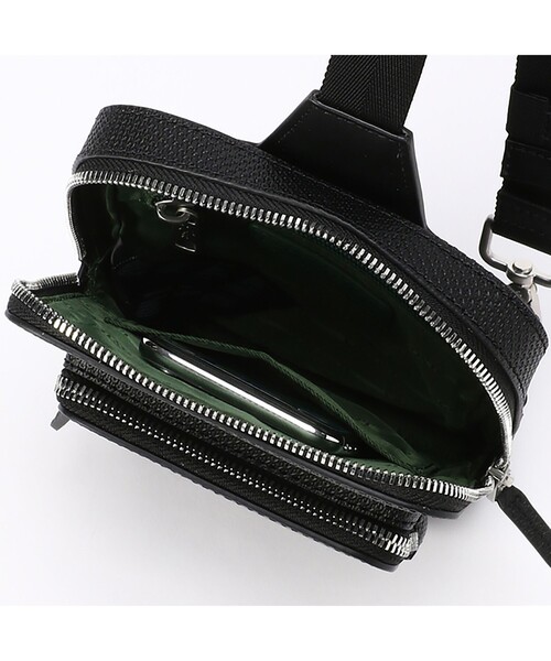 LACOSTE（ラコステ）の「シャンタコ スモールボディバッグ（ボディ