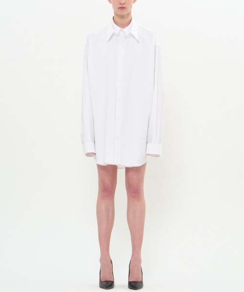 DRESSEDUNDRESSED(ドレスドアンドレスド)の「Layered Oversized Shirt(シャツ/ブラウス・メンズ・ホワイト/ブラック/サックスブルー・2/4/3)」の2枚目の写真