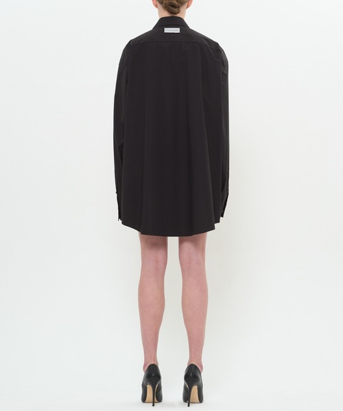 DRESSEDUNDRESSED(ドレスドアンドレスド)の「Layered Oversized Shirt(シャツ/ブラウス・メンズ・ホワイト/ブラック/サックスブルー・2/4/3)」の5枚目の写真
