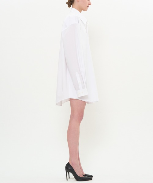 DRESSEDUNDRESSED(ドレスドアンドレスド)の「Layered Oversized Shirt(シャツ/ブラウス・メンズ・ホワイト/ブラック/サックスブルー・2/4/3)」の16枚目の写真