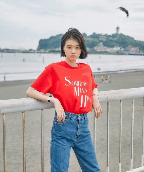 JOURNAL STANDARD(ジャーナルスタンダード)の「【MISHIMA MART/ミシママート】ミュージック ヒット プリントTシャツ(Tシャツ/カットソー・メンズ・レッド/ブルー/イエロー/ホワイト・MEDIUM/LARGE/X-LARGE)」の4枚目の写真