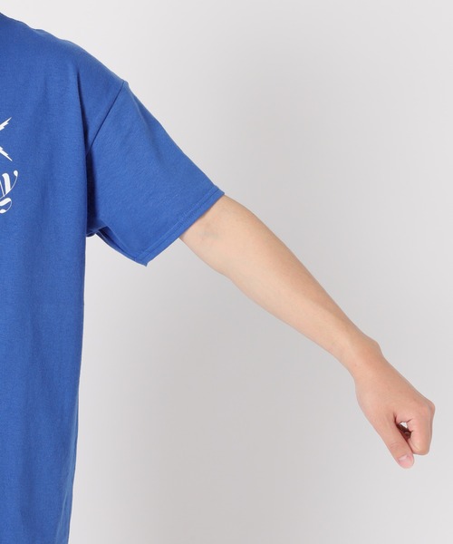 JOURNAL STANDARD(ジャーナルスタンダード)の「【MISHIMA MART/ミシママート】ミュージック ヒット プリントTシャツ(Tシャツ/カットソー・メンズ・レッド/ブルー/イエロー/ホワイト・MEDIUM/LARGE/X-LARGE)」の19枚目の写真