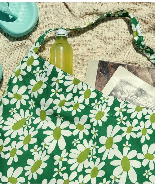 anap mimpi（アナップミンピ）の「変形デイジーフラワーショルダーバッグ（ショルダーバッグ・レディース・グリーン・FREE）」の5枚目の写真