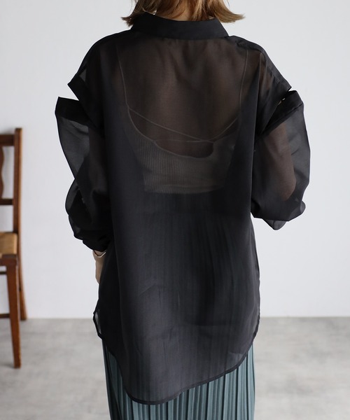 Yucca（ユッカ）の「シアー２WAYブラウス（シャツ/ブラウス・レディース・ホワイト/ダークブラウン/ブラック/グレー・MEDIUM）」の17枚目の写真