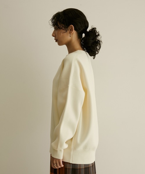 SALON adam et rope'（サロン アダム エ ロペ）の「【洗える】オーバーサイズスウェットニット（スウェット・レディース・ブラック/ピンク/グリーン/ホワイト・FREE）」の12枚目の写真