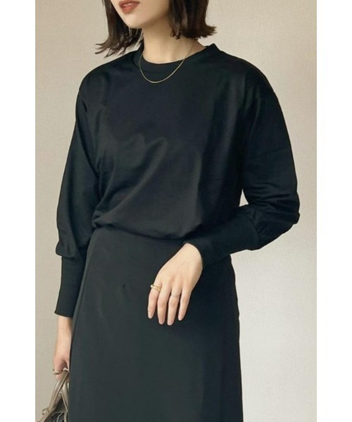 &. NOSTALGIA（アンドドットノスタルジア）の「【ZOZO限定】ロングカフスパフスリーブカットソー（Tシャツ/カットソー・レディース・ブラック/オフホワイト・FREE）」の2枚目の写真