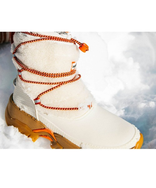 hunter original wanderer short sherpa snow boot in white