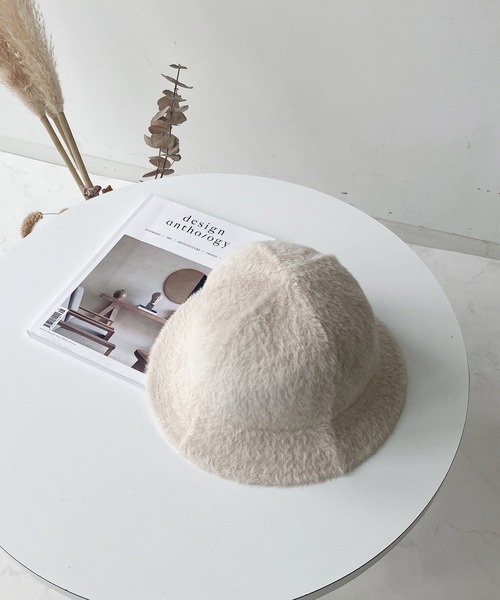 AS KNOW AS plus(アズノゥアズプラス)の「ファー メトロハット(ハット・レディース・アイボリー/ブラック/グレー/ベージュ・FREE)」の4枚目の写真