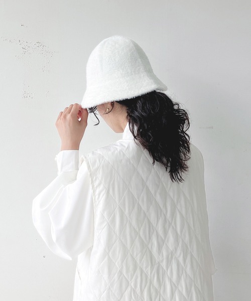 AS KNOW AS plus(アズノゥアズプラス)の「ファー メトロハット(ハット・レディース・アイボリー/ブラック/グレー/ベージュ・FREE)」の2枚目の写真