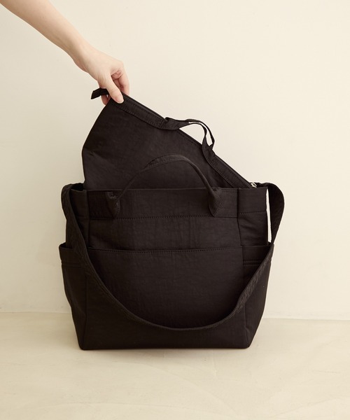 SALON adam et rope'（サロン アダム エ ロペ）の「【WEB限定】[ユニセックスで使える・セットアイテム]ナイロンマルチウェイトート+保冷バッグセット（トートバッグ・レディース・ブラック/カーキ/ピンク・FREE）」の2枚目の写真