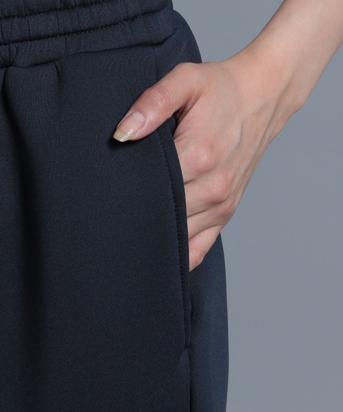 HEREIAM（ヘレイアム）の「【HEREIAM】メロウダンボールJOGパンツ（スウェットパンツ・レディース・ベージュ/ネイビー・SMALL/MEDIUM）」の14枚目の写真