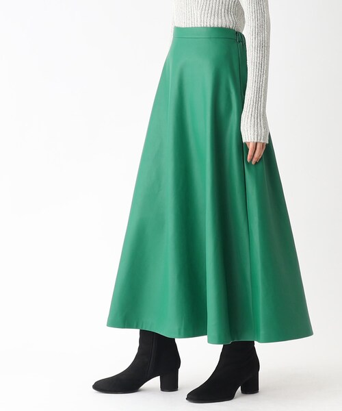 OPAQUE.CLIP（オペークドットクリップ）の「◆シンセティックレザー フレアスカート（スカート・レディース・サンドベージュ/グリーン/ブラック・36/38/42/40）」の9枚目の写真