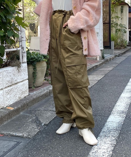 w closet(ダブルクローゼット)の「コットンカーゴパンツ(カーゴパンツ・レディース・カーキ/キナリ/ブラック・FREE)」の22枚目の写真
