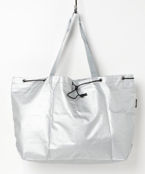 LOCALINA(ロカリナ)の「IMOCK Drawstring toteM(トートバッグ・メンズ・シルバー・FREE)」の5枚目の写真